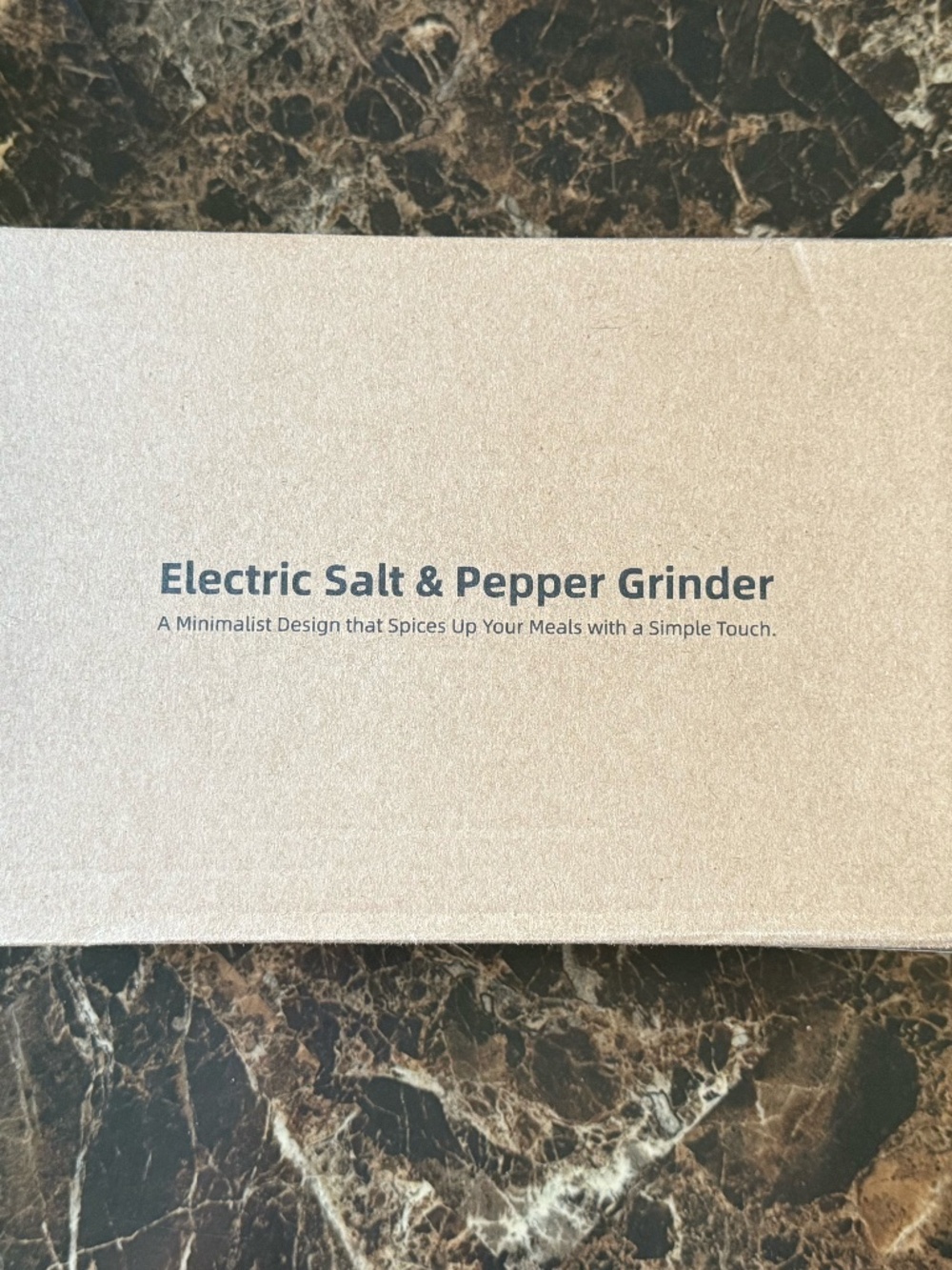 Gatgoods Electric Salt and Pepper Grinder Set Black Minimalist Modern Kitchen Gi